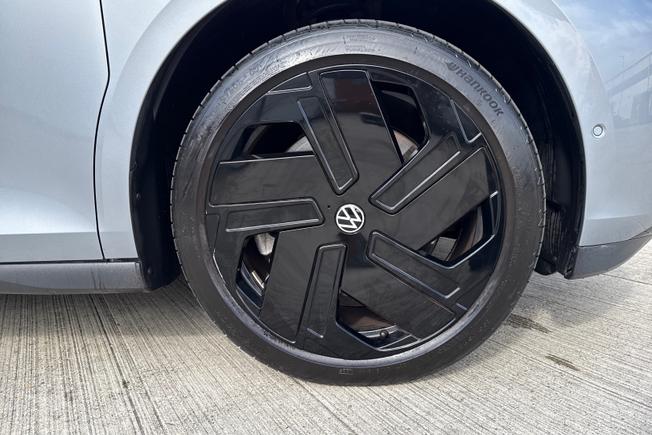 VOLKSWAGEN Id. Buzz Photo 5