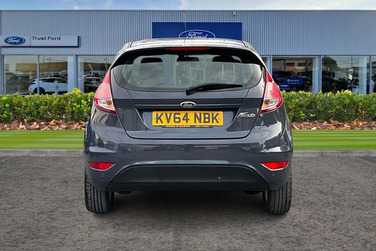 Ford FIESTA Photo 6