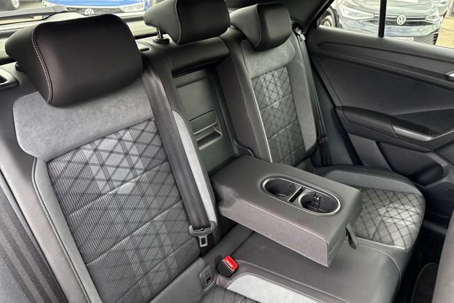 VOLKSWAGEN T-Roc Photo 30