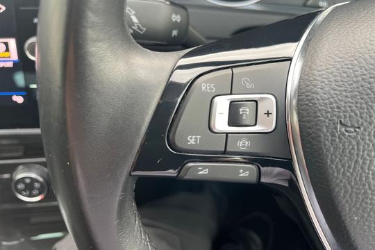 Volkswagen Golf Photo autoimg-727d7ed3c23b55212eb1063960cb32c835f964bc.jpg