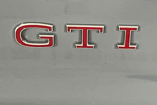 VOLKSWAGEN Golf Photo 32
