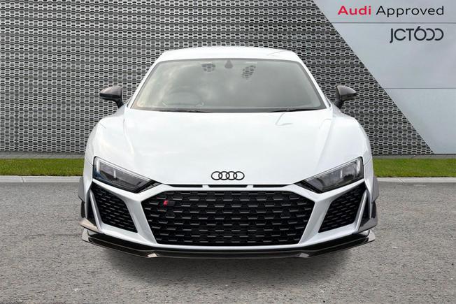 AUDI R8 Photo 8