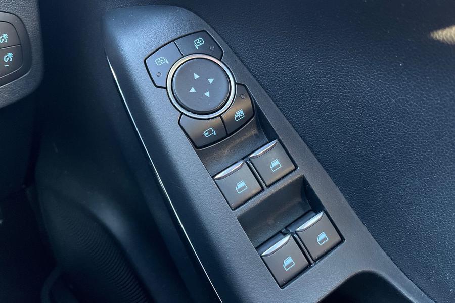 Ford PUMA Photo autoimg-727fd5f1b4f117b5292623e54ef9c56bb83b6f5e.jpg