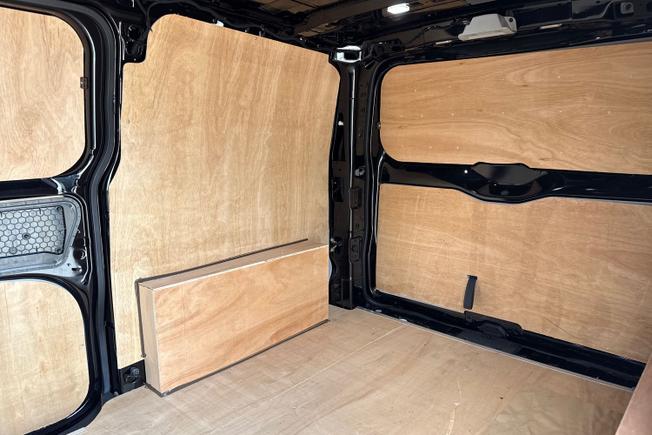 VOLKSWAGEN Transporter Photo 9