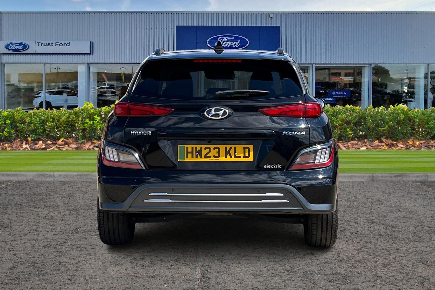 Hyundai KONA Photo 6