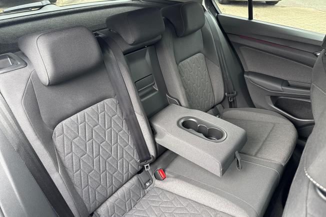 VOLKSWAGEN Golf Photo 42