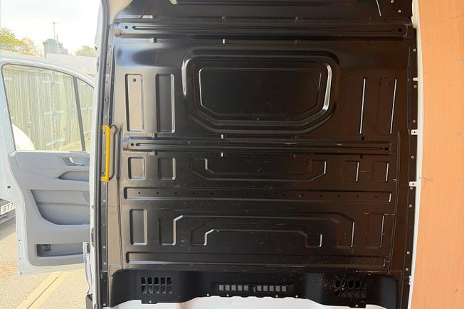 Volkswagen Crafter Photo 31