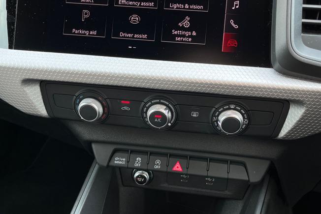 AUDI A1 Photo 28