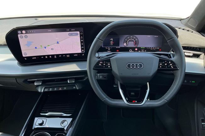 AUDI Q3 Photo 11