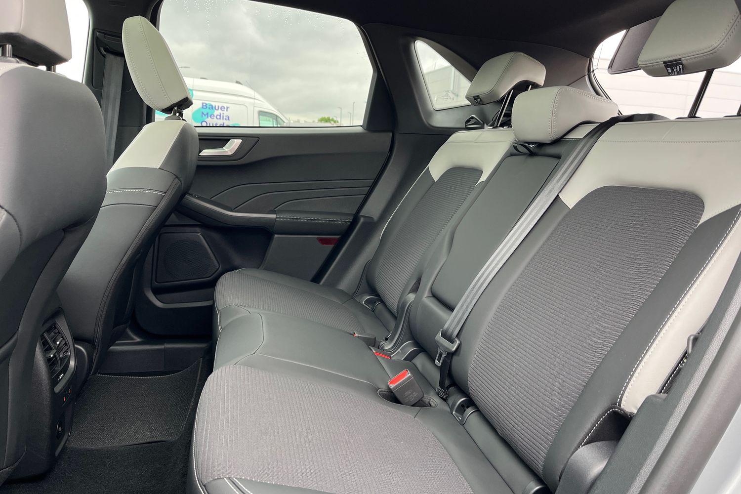 Ford KUGA Photo 19