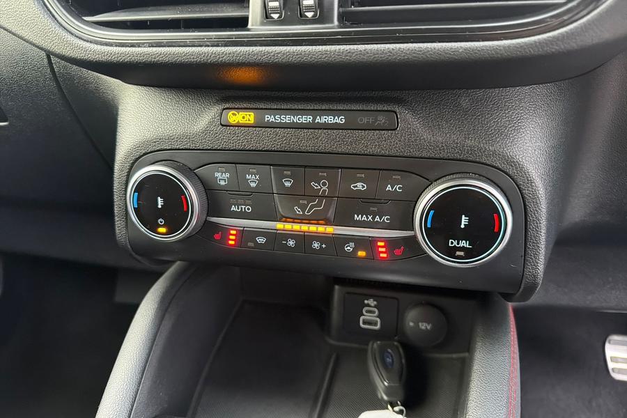 Ford Kuga Photo autoimg-7293c497d5411726a1e086dcb052db2643190dff.jpg