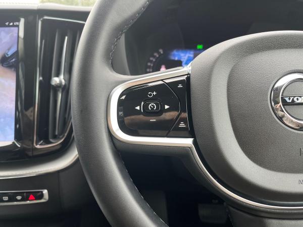 Volvo XC60 Photo autoimg-729822d99884edaa347723db3d4d85cc06cef5e7.jpg