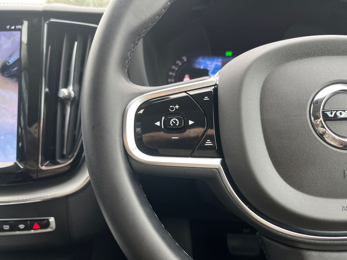 Volvo XC60 Photo 15