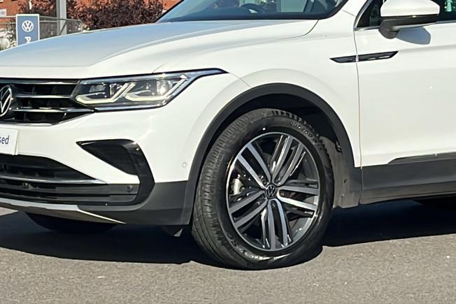 VOLKSWAGEN Tiguan Photo 49