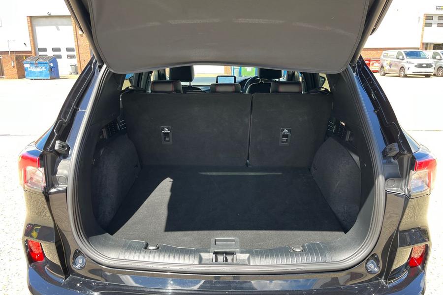 Ford Kuga Photo autoimg-729ffec3d91036a10e02e77f779f752ff803dde4.jpg