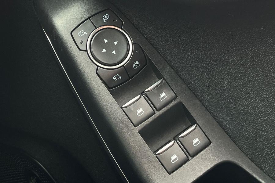 Ford FIESTA Photo autoimg-72a02147bb4f7de0b126688d22e9f7c8aca01b23.jpg