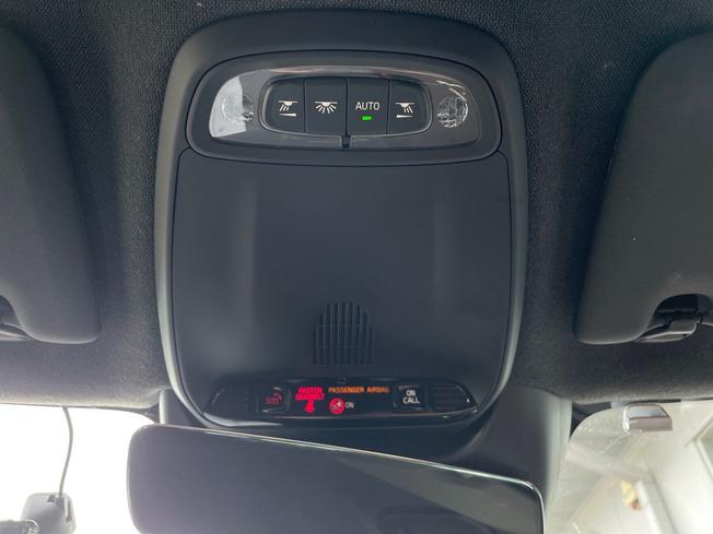 VOLVO XC40 Photo 28