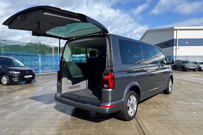 Volkswagen Transporter Shuttle Photo 31