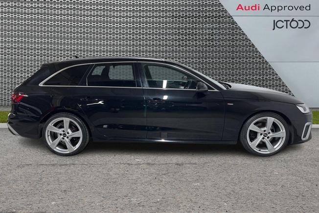 Audi A4 Avant Photo 4