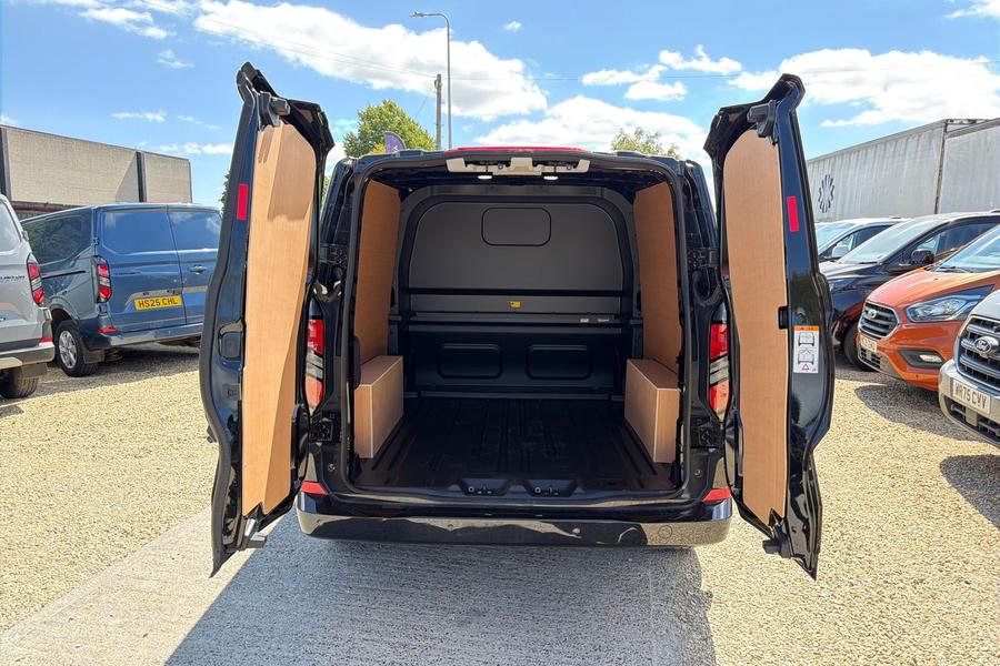 Ford TRANSIT CUSTOM Photo autoimg-72aee3611fb85d2b2fea23697fc940d095e5ebef.jpg