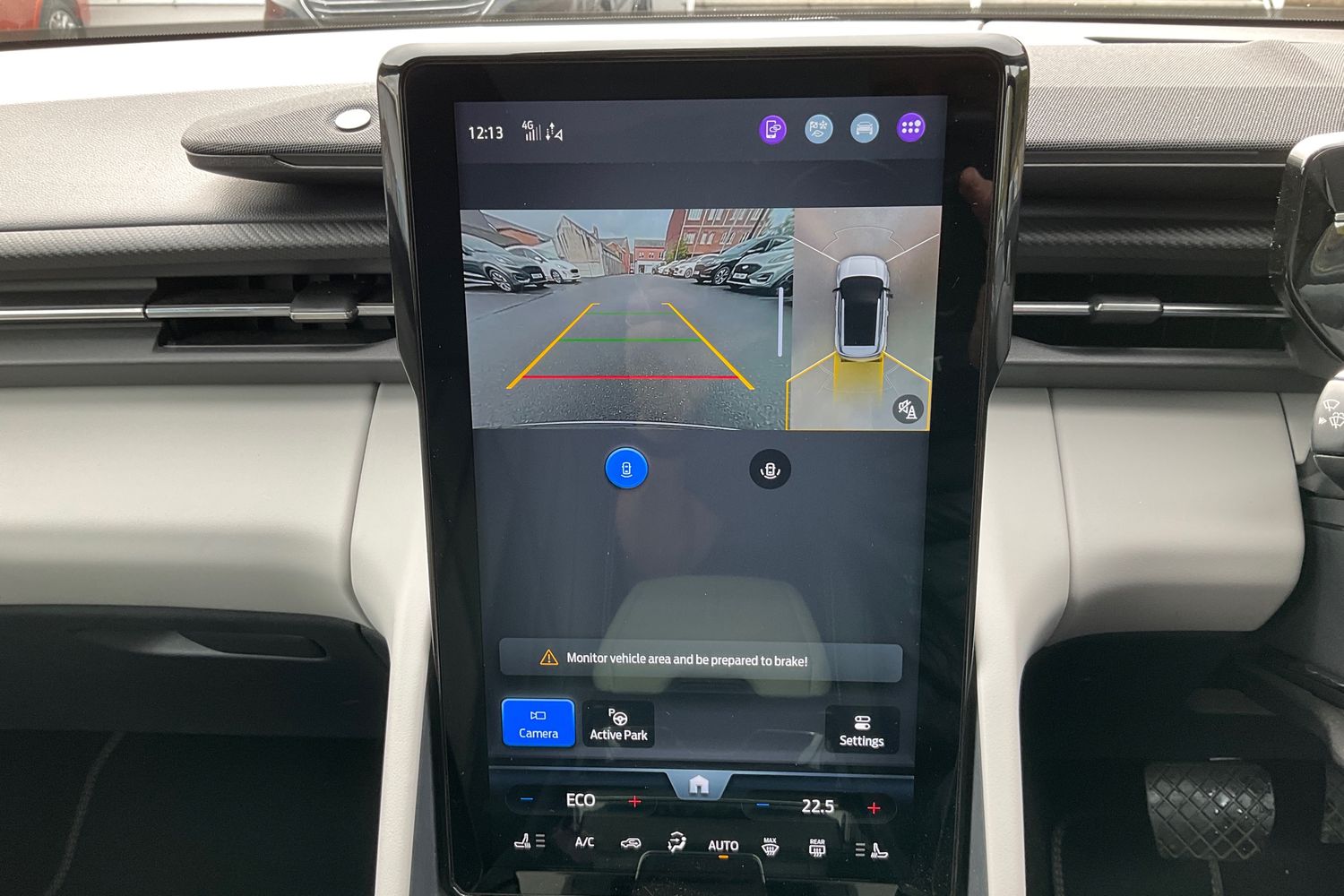 Ford Explorer Photo 23