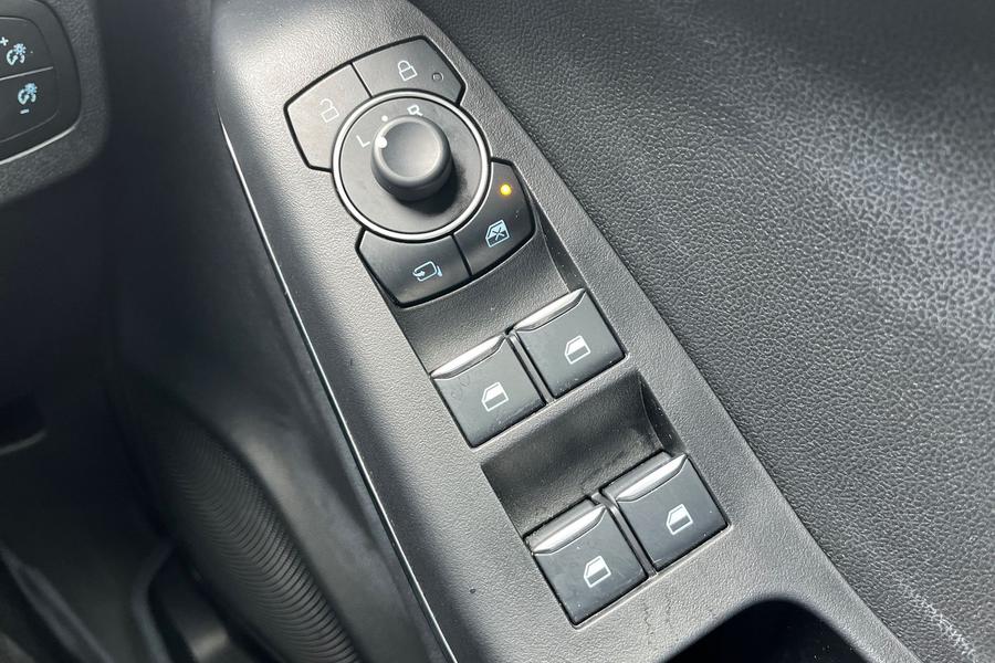 Ford PUMA Photo autoimg-72b10d8f72c5ebcfdc5a7360a6daa481b84b57c3.jpg