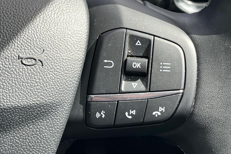 Ford PUMA Photo autoimg-72b7093fa4e68df83d63aa75d0209ada6bee6c36.jpg