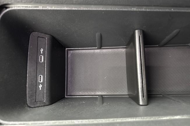 VOLKSWAGEN ID.3 Photo 29