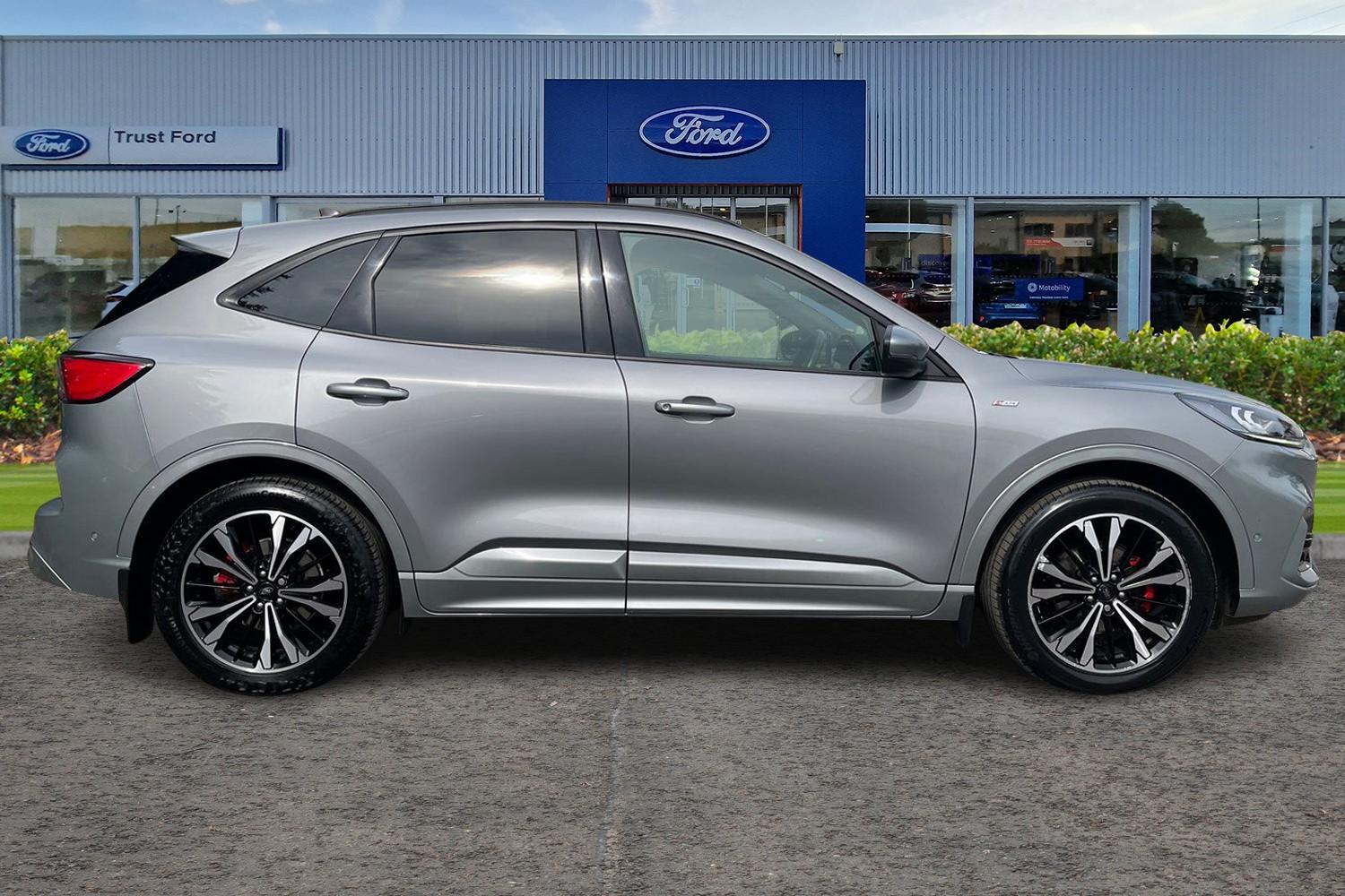 Ford KUGA Photo 2