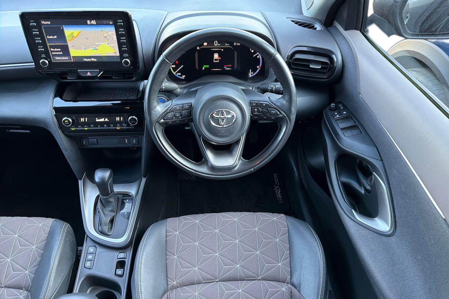 Toyota Yaris Cross Photo 10