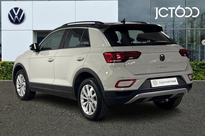 VOLKSWAGEN T-Roc Photo 3