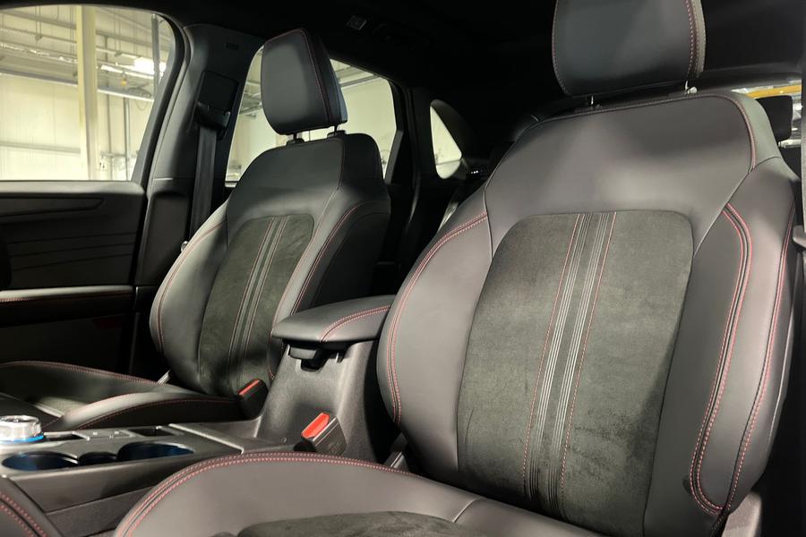 Ford Kuga Photo autoimg-72c379de9650330f0373bd0a82b576660d75dce5.jpg
