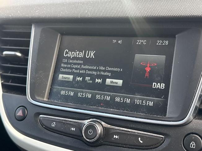 VAUXHALL Crossland X Photo 13
