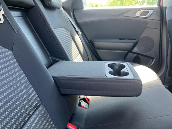 Kia Ceed Photo autoimg-72c918528cdee8d89e78ce87f788271923901770.jpg
