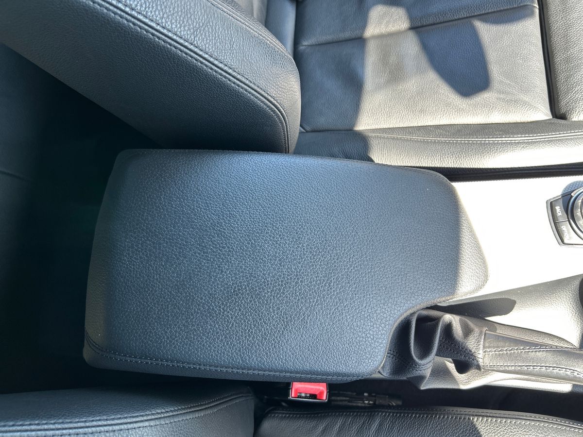 BMW 3 Series Photo 29