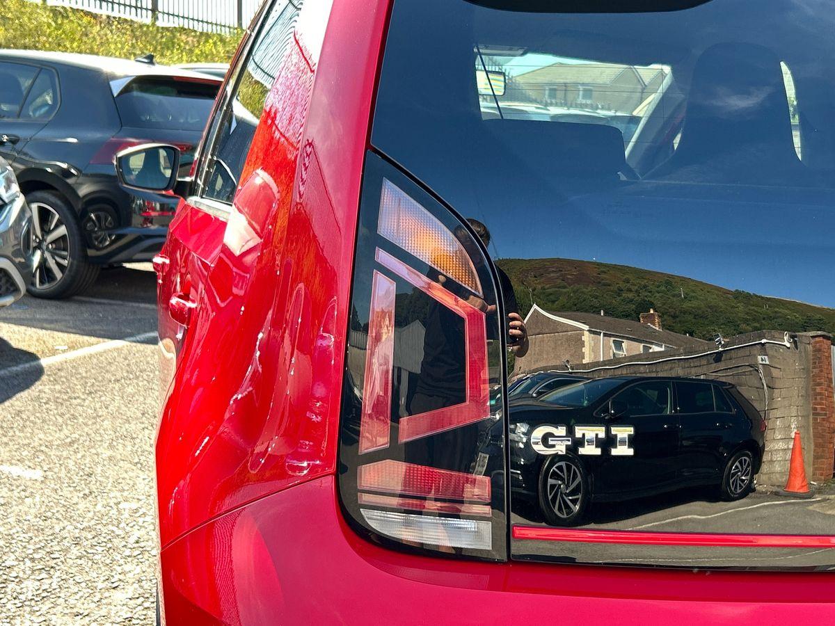 Volkswagen up! Photo autoimg-72ca541709c3b73601545c59aa9ea62fdecf079f.jpg