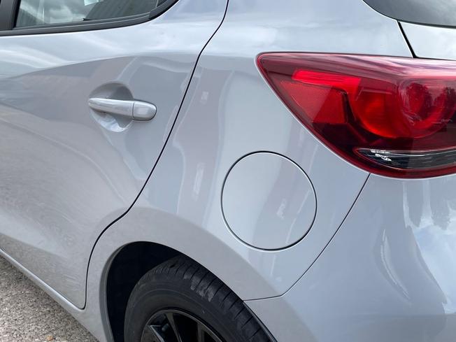 MAZDA Mazda2 Photo 21