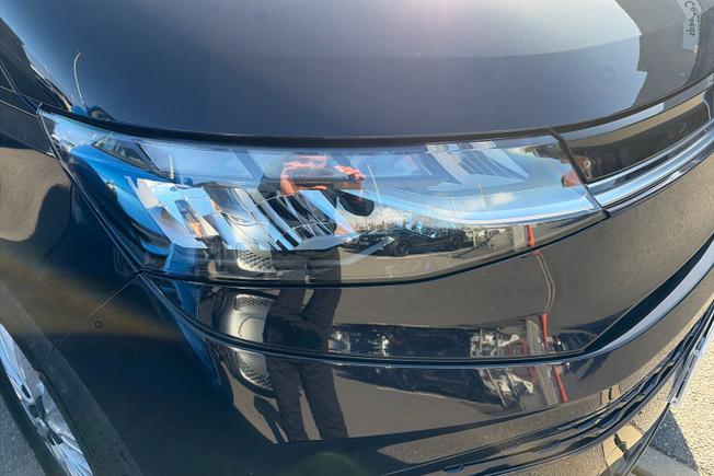 VOLKSWAGEN Multivan Photo 19