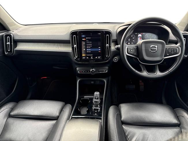 VOLVO XC40 Photo 10