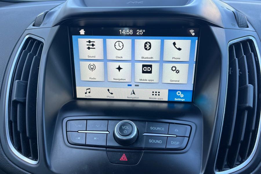 Ford C-MAX Photo autoimg-72d74568f086d14bb452a421b72f3dcdd5a46302.jpg