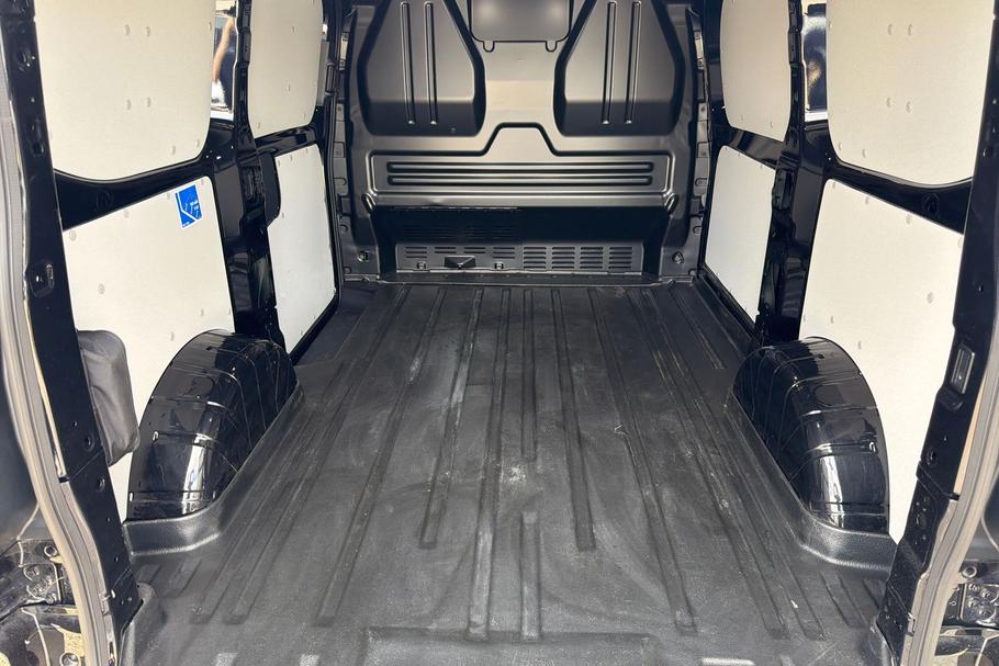 Used Ford E-TRANSIT CUSTOM WO75BXX 19