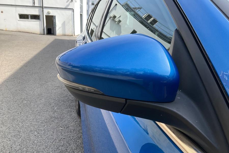 Ford FOCUS Photo autoimg-72de66d5380e1bb64b6acd0e3b9bc8cf40cead8c.jpg