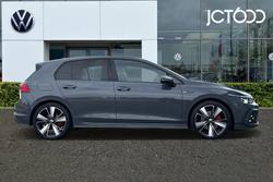 VOLKSWAGEN Golf Photo 4