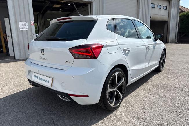 SEAT Ibiza Photo 22