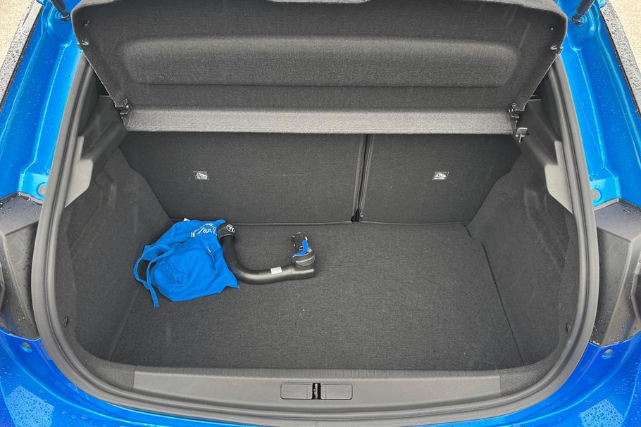 Used Vauxhall CORSA VN75BGK 21