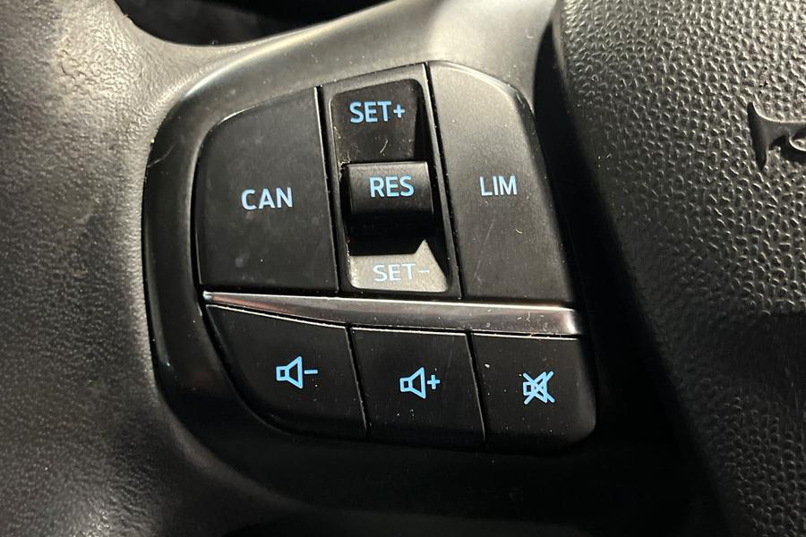 Ford FIESTA Photo autoimg-72e8c06b4b006bd0fcbfddeeac6e7b625277b061.jpg