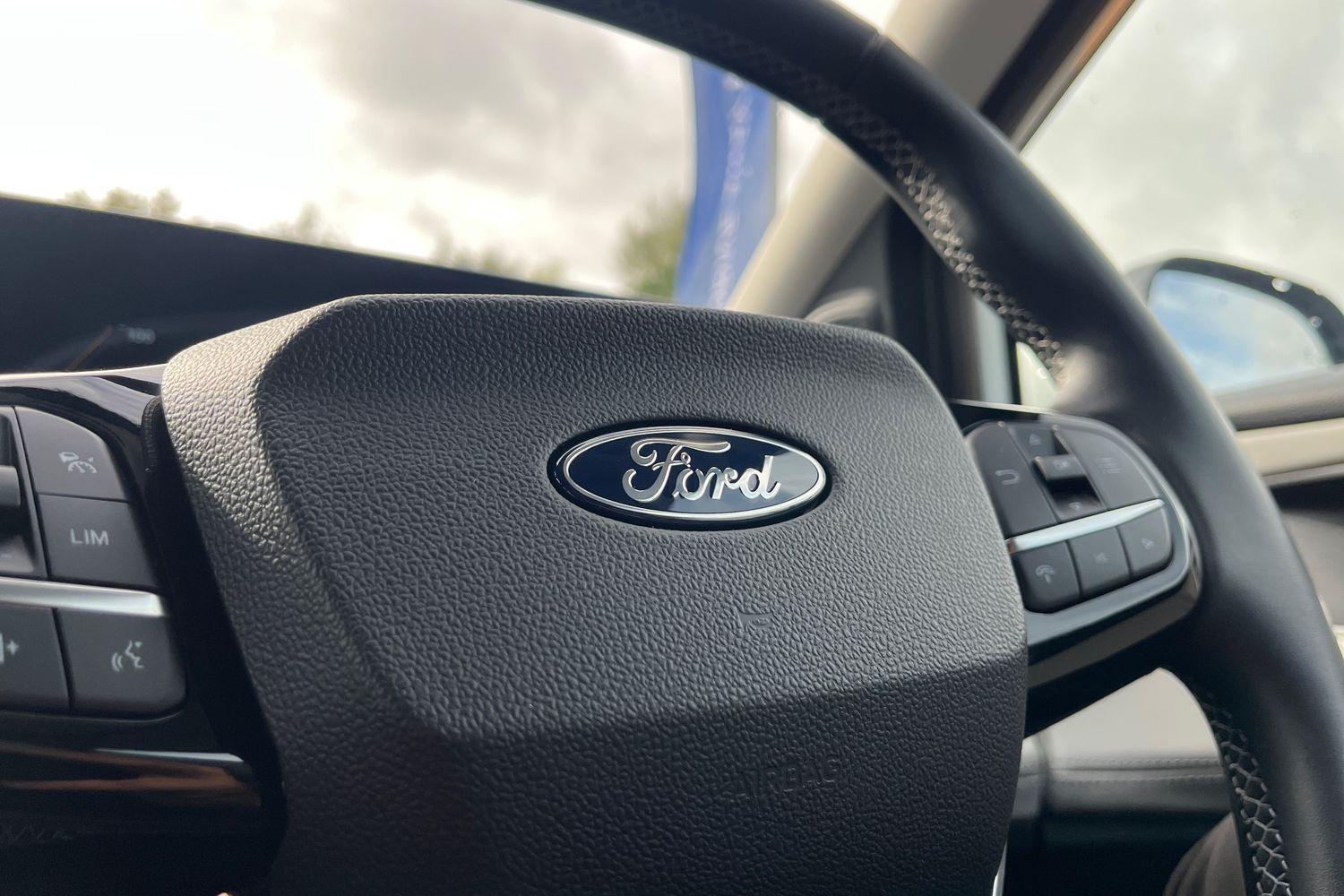 Ford Puma Photo 38