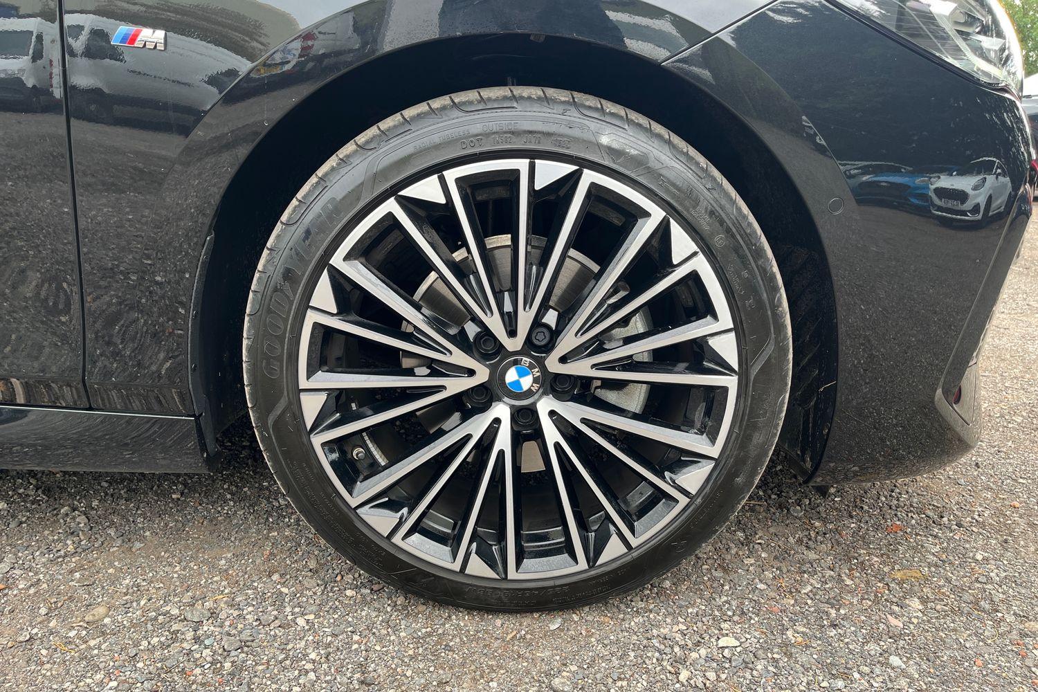BMW 2 SERIES Photo 39