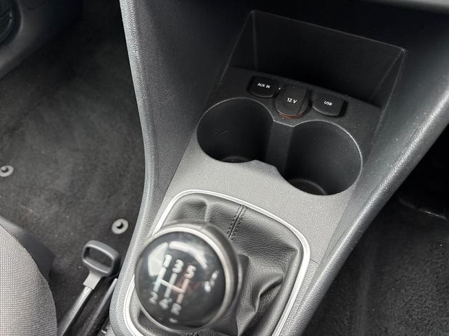 VOLKSWAGEN Polo Photo 33