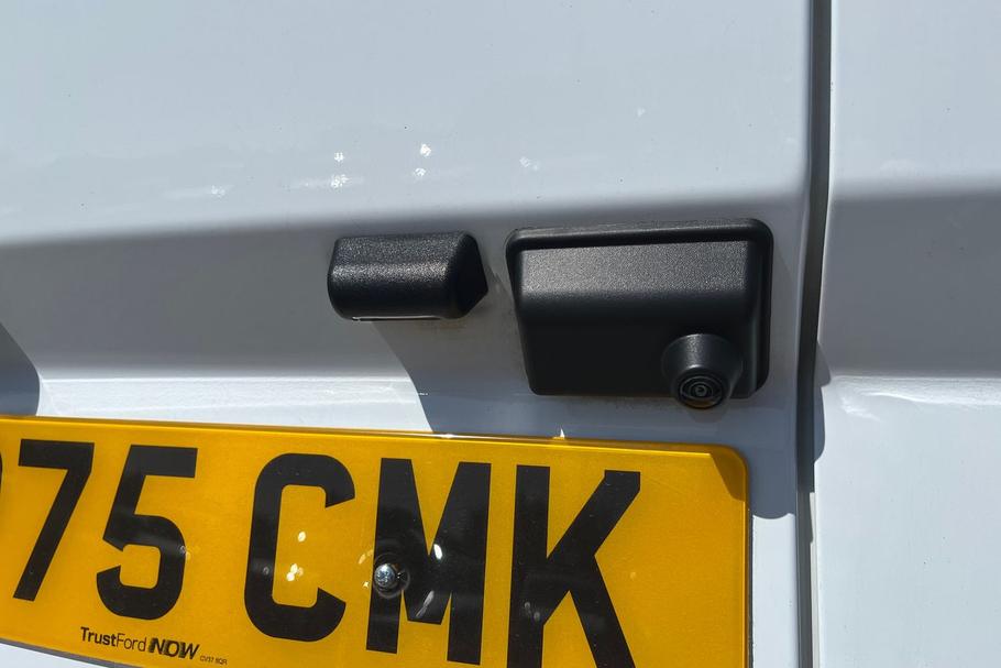 Used FORD TRANSIT CUSTOM WP75CMK 9